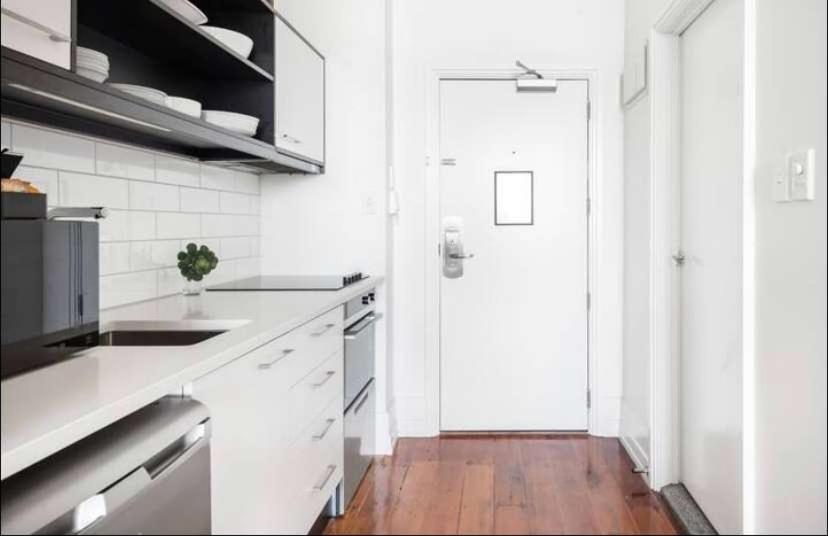1 Bedroom Apartment In Cbd Оукланд Екстериор снимка